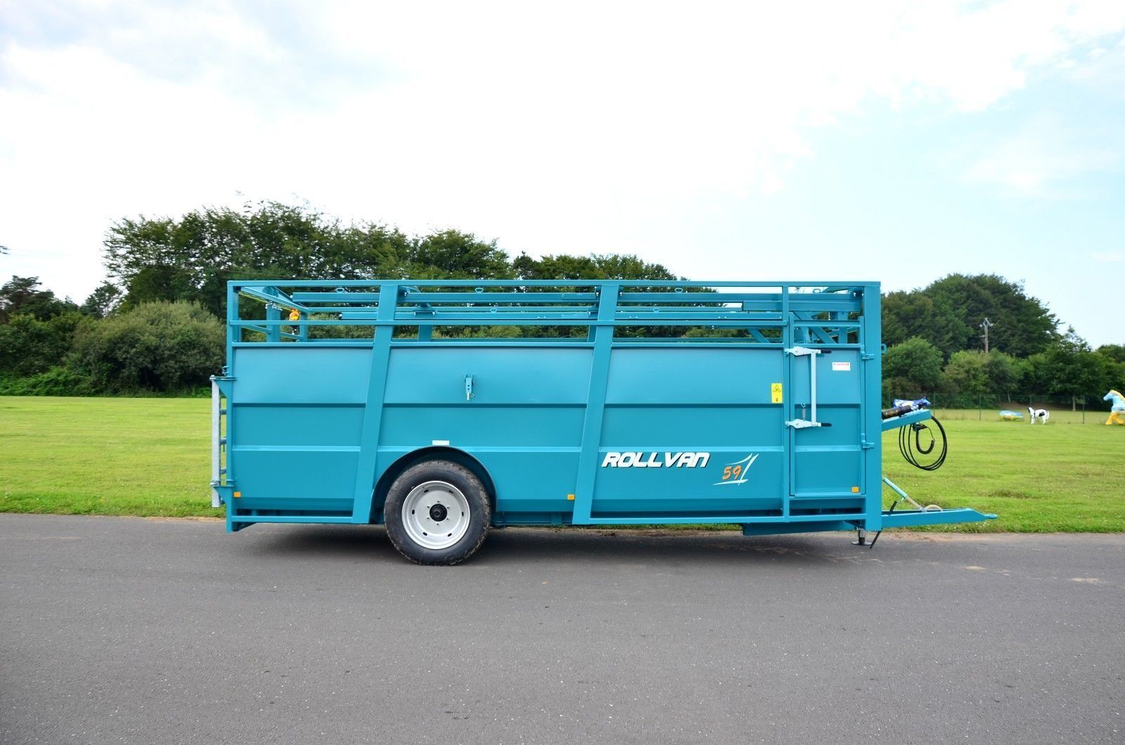 Rollvan 59 avec résine antidérapante et anti-bruit pour sécurité des animaux