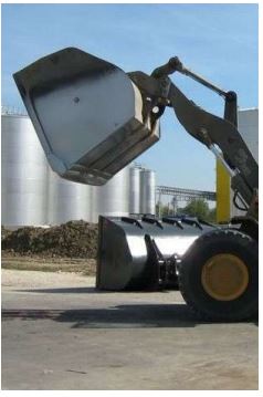 Godet en hardox 400 pour matériaux légers_1