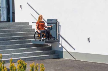 Plateforme monte-escaliers   pour escaliers droite et courbe  - PLG7_1