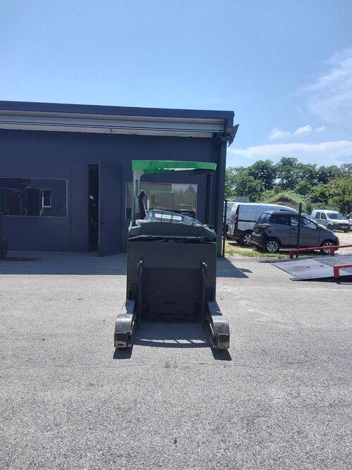 Chariot à mât rétractable BT RRE250 3544 - disponible en occasion et en location de courte à longue durée_1