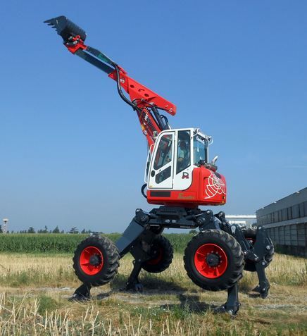 R653 Big Foot-Forester - Pelle araignée innovante avec moteur Kubota 3800 cm³, 115 Hp et système hydraulique performant_1