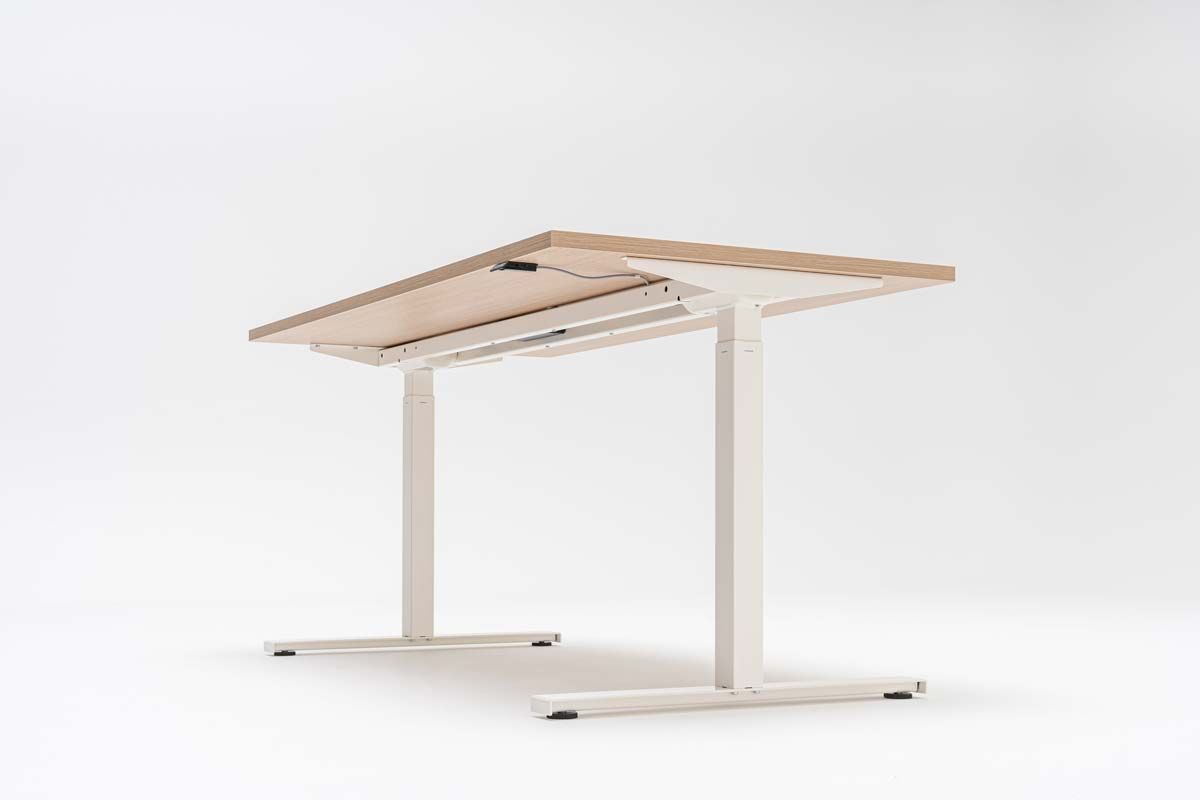 Bureau assis debout électrique réglable en hauteur de 650 à 1300 mm, avec moteur silencieux 48 dB - Stratifié Fenix nano-tech - BOD56_1