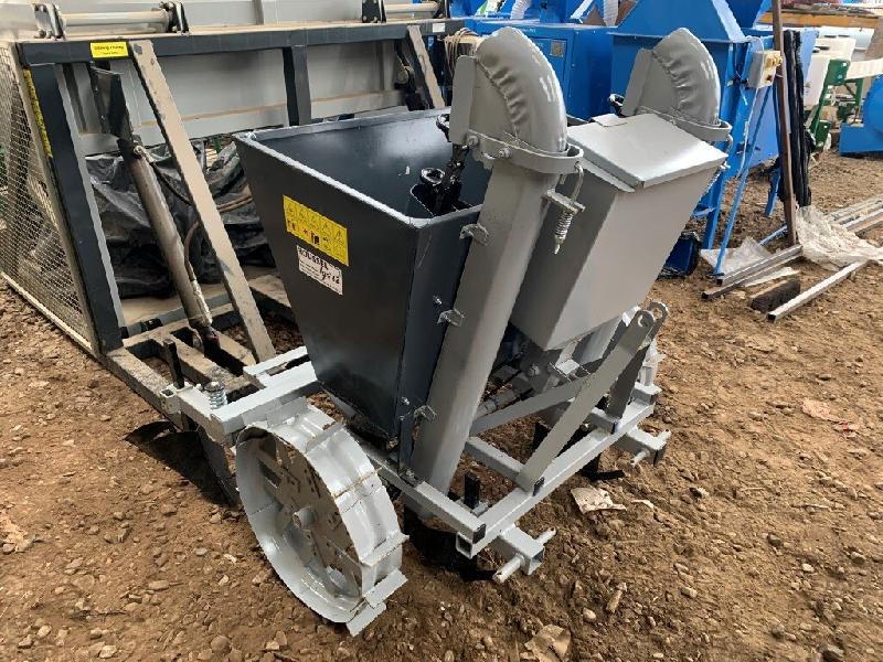 Planteuse de pommes de terre NC JB 2 rangs - Occasion - Écartement réglable et socs butteurs_1