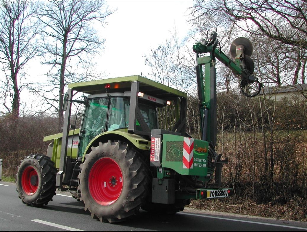 Taille-haie hydraulique LEM Ø900 - KIROGN - largeur de coupe 90 à 154 cm - corps léger et inoxydable_1