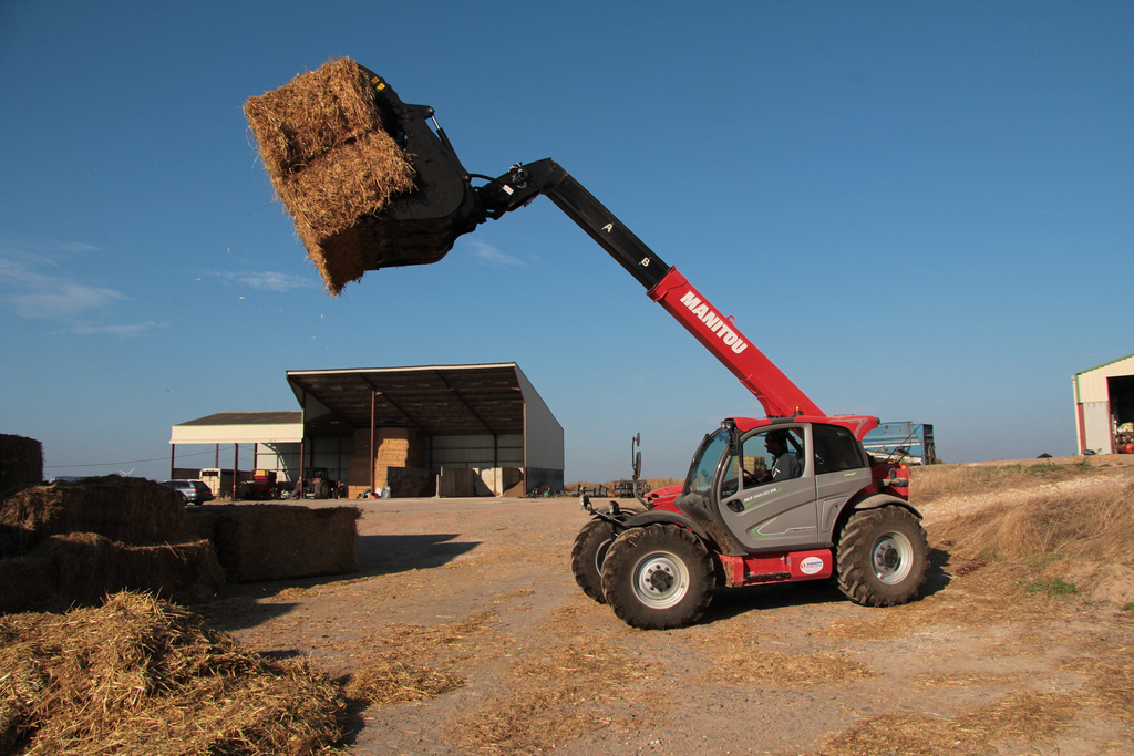 Godet multifonctions - cbg 2450/ 1700 ms - manitou_1