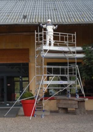 Échafaudage roulant aluminium Totem 2 Box 250 - Comabi SNC - hauteur de travail max. 9,85 m - liaison échelon/montant sertie_1