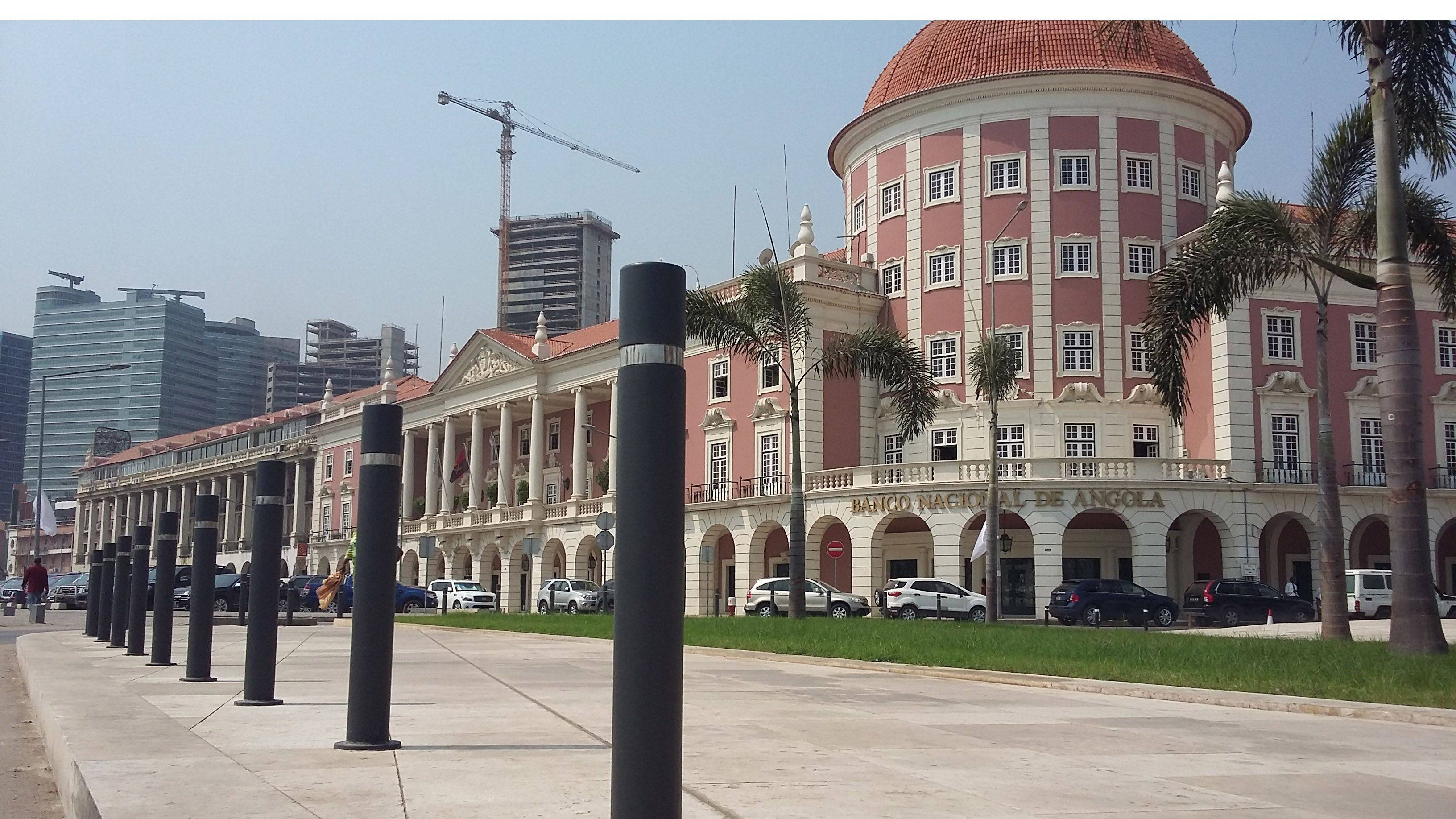 Borne Hospitalet - base encastrable H214PS - acier zingué avec anneau inoxydable_1