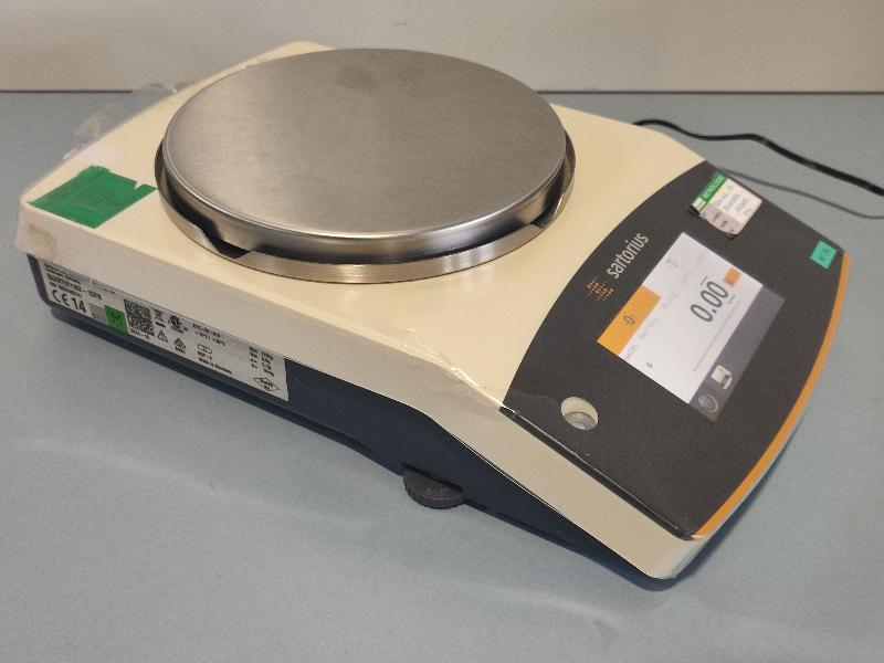 Balance de précision SARTORIUS QUINTIX 1102 1CFR  1100g / 0,01g_1