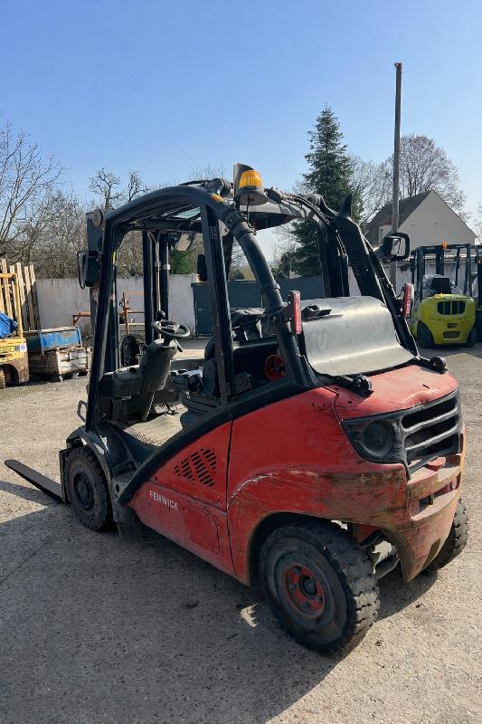 Chariot frontal gaz fenwick linde h25t01_1