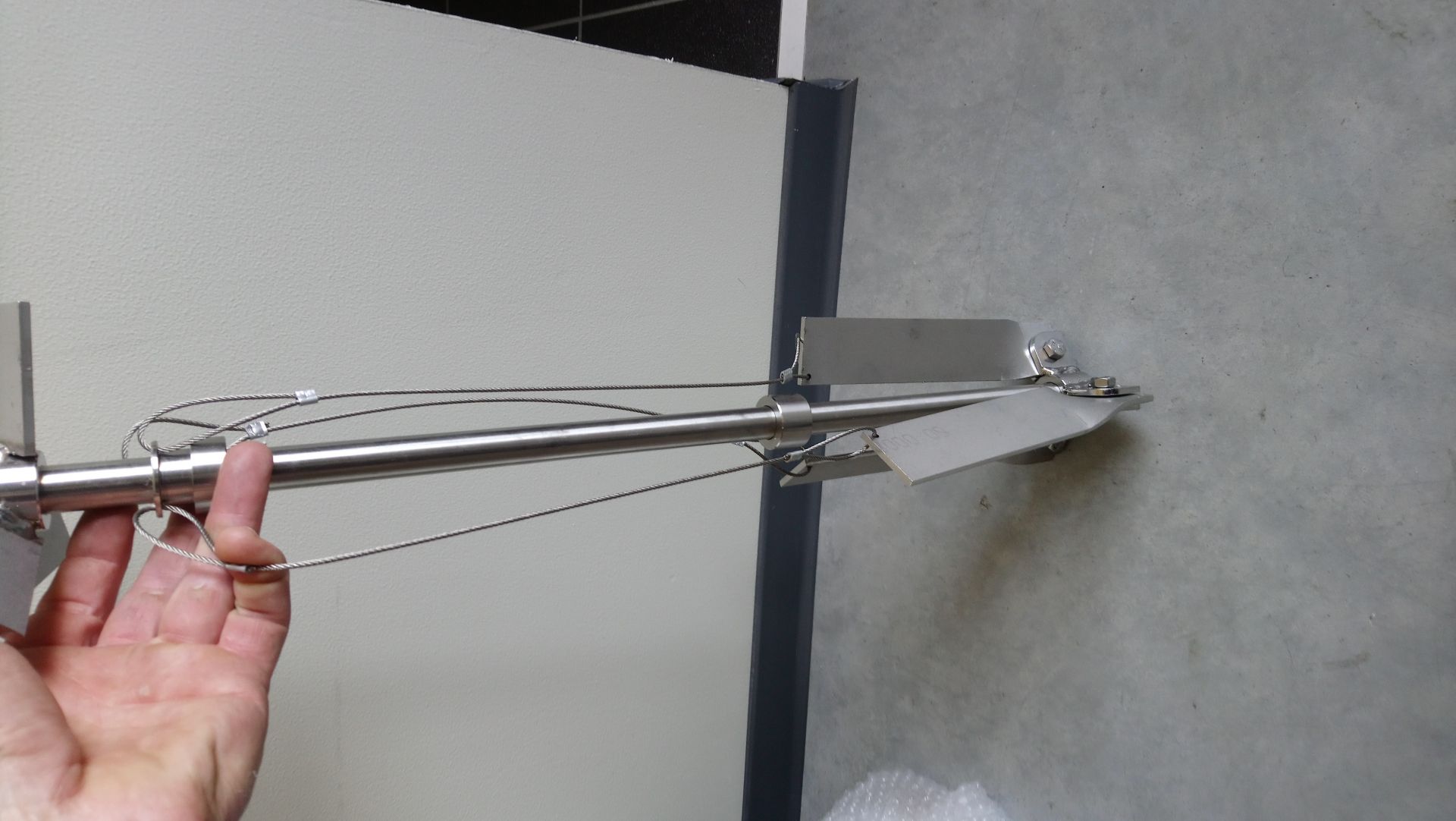 E700 - agitateur à pâles rétractables pour container 1000 litres_1