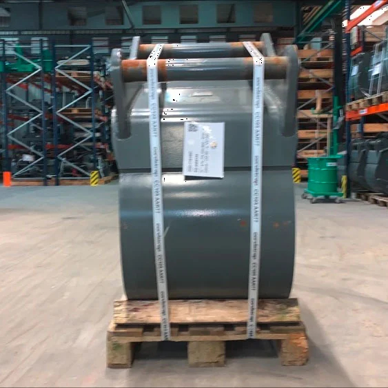 Godet de creuse tiltrotateur Egli ETL-TR 250-800 - OilQuick OQ 80 - Année 2022 - 800 mm Largeur_1