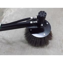 Brosse multifonction pour nettoyage et désherbage