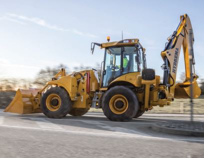 Chargeuse/pelleteuse  -  Direction articulée avec transfert de charge - Double commande à réglage électronique - Hydrema 926G_1