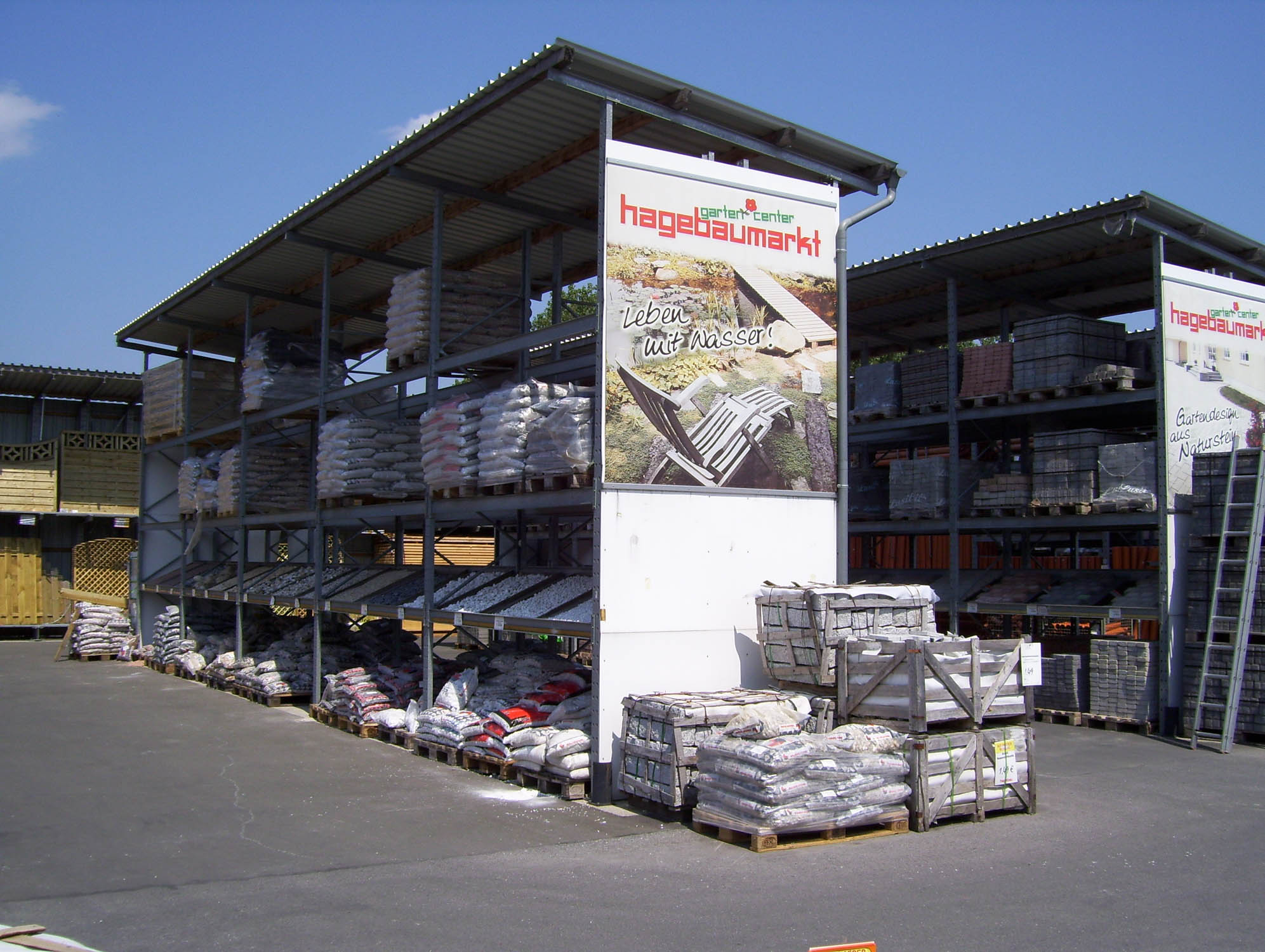 Rayonnage à palettes avec toiture OHRA - Stockage extérieur pour magasins spécialisés et matériaux de construction_1