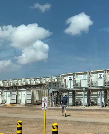 Container base de vie militaire résistant, transportable et sécurisé pour un niveau de confort optimal_1