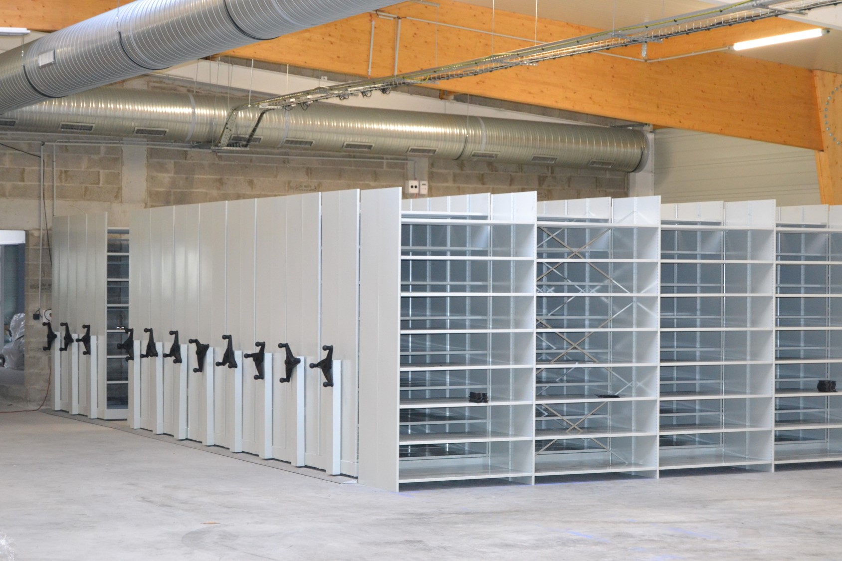 Rayonnage d'archivage mobile - tôlé - stockage optimisé et sécurisé_1