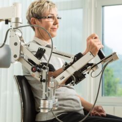 Robot de rééducation des des capacités neuromotrices, pour membres supérieurs - ARMEO SPRING_1