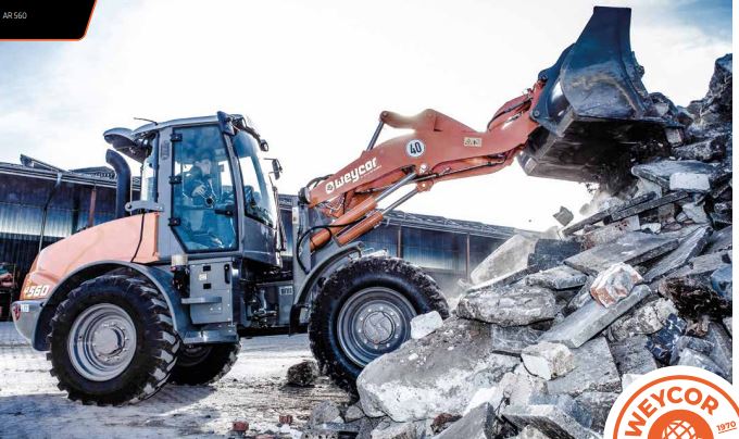 Chargeuse compacte articulée - Capacité du godet 1,6 m3 - Weycor AR 560_1