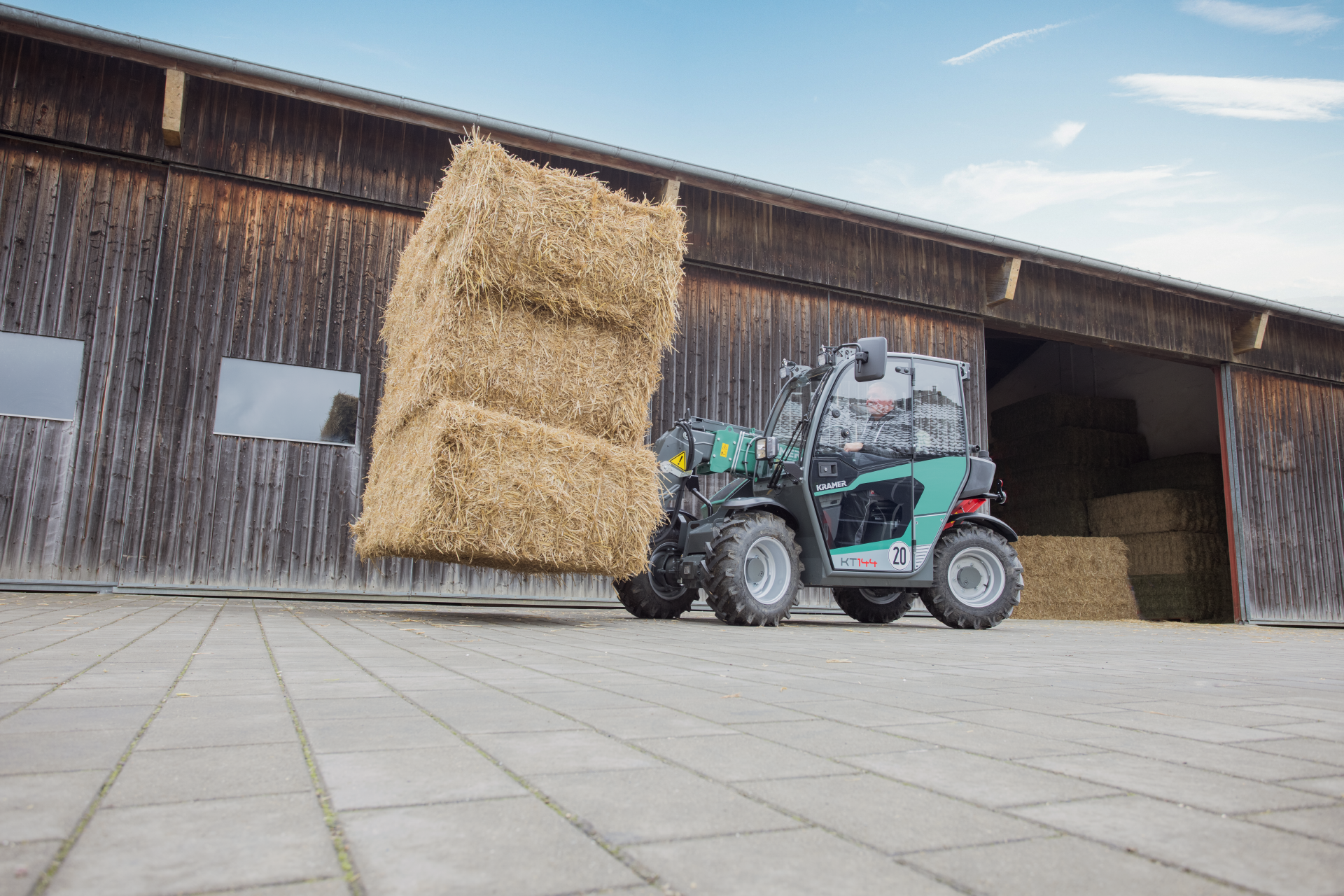 Chariot télescopique avec une hauteur de levage 4,5 m, une capacité de gerbage de 1 450 kg pour l'agriculture - kramer KT144_1