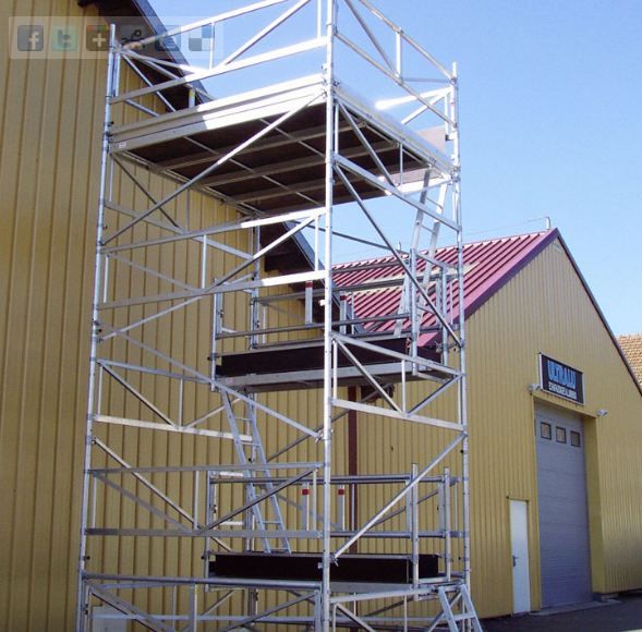 Plateformes roulantes d'échafaudage ULTRALU avec grande surface de travail