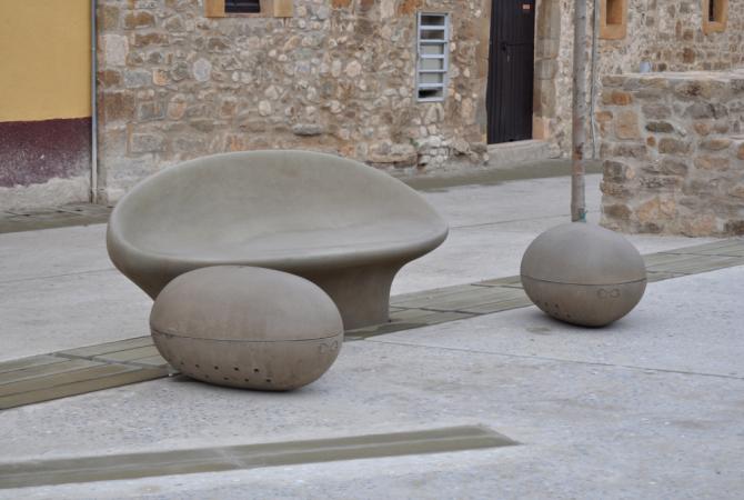 Banc en béton Olive - Banc en béton forme ellipse en hommage à l'olivier - Blanc et gris - Disponible en plusieurs coloris_1