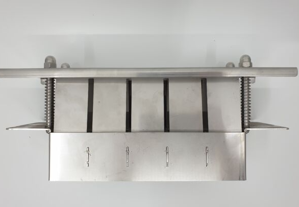 Presse-mottes INOX Grand Modèle - 8 mottes de 5 x 5 x 5 cm pour plants vigoureux_1