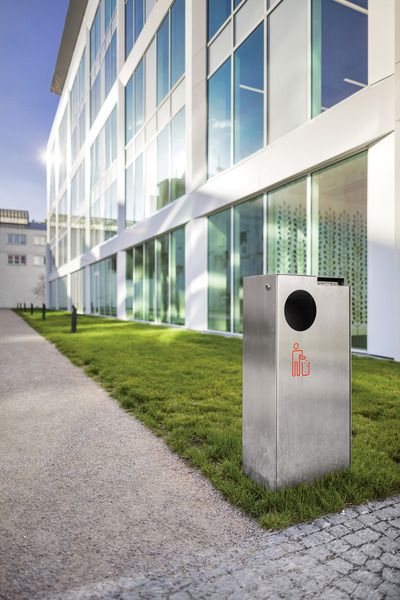 Cs211 - Poubelle publique MMCité 1 a.S. - corps en acier galvanisé, cendrier inox avec éteignoir à cigarettes, 55L, couvercle verrouillable_1