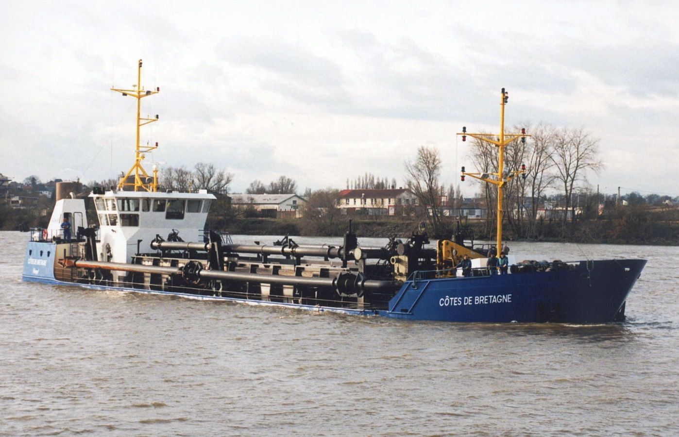 Drague en mouvement SEEM 60-1400ST - 59,90m - 2 x 700 ch - 540 t - 6 Noeuds_1