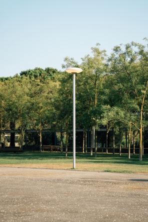 Lampadaire urbain lentis - 150 W - en acier galvanisé - 5 m_1