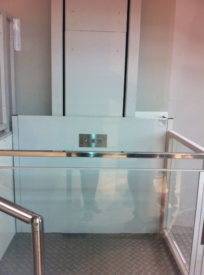 Mini élévateur pour lieux publics ou particuliers -  DHSE_1