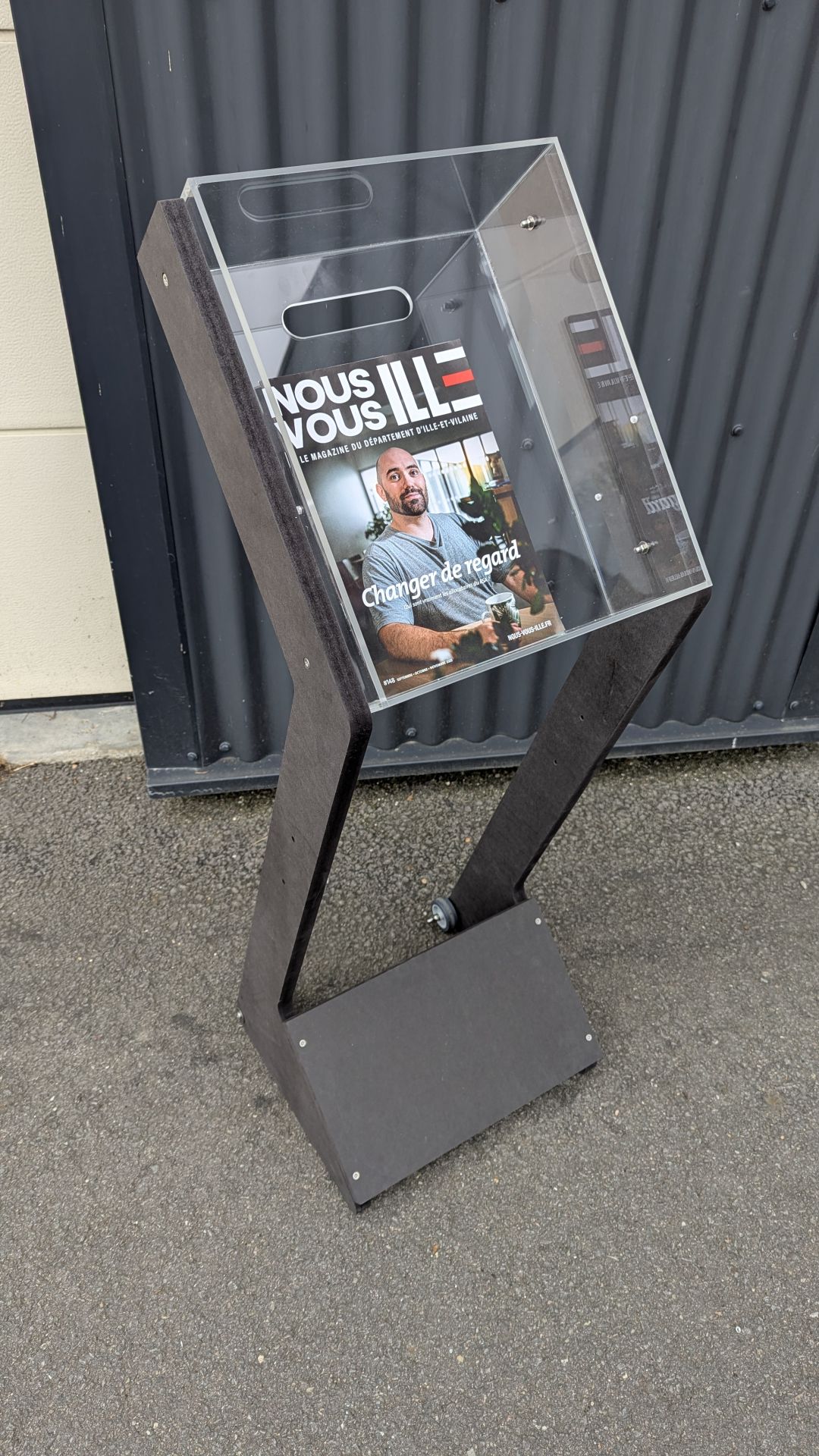 Présentoir pour revues extérieur/intérieur ACIER ou BOIS_2