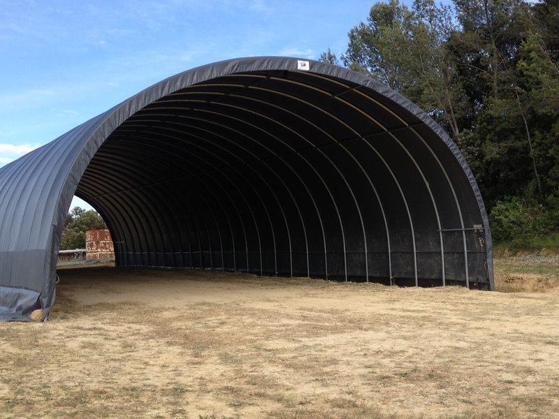 TUNNEL DE STOCKAGE OUVERT EN STRUCTURE EN ACIER ET FACILE À POSER_1