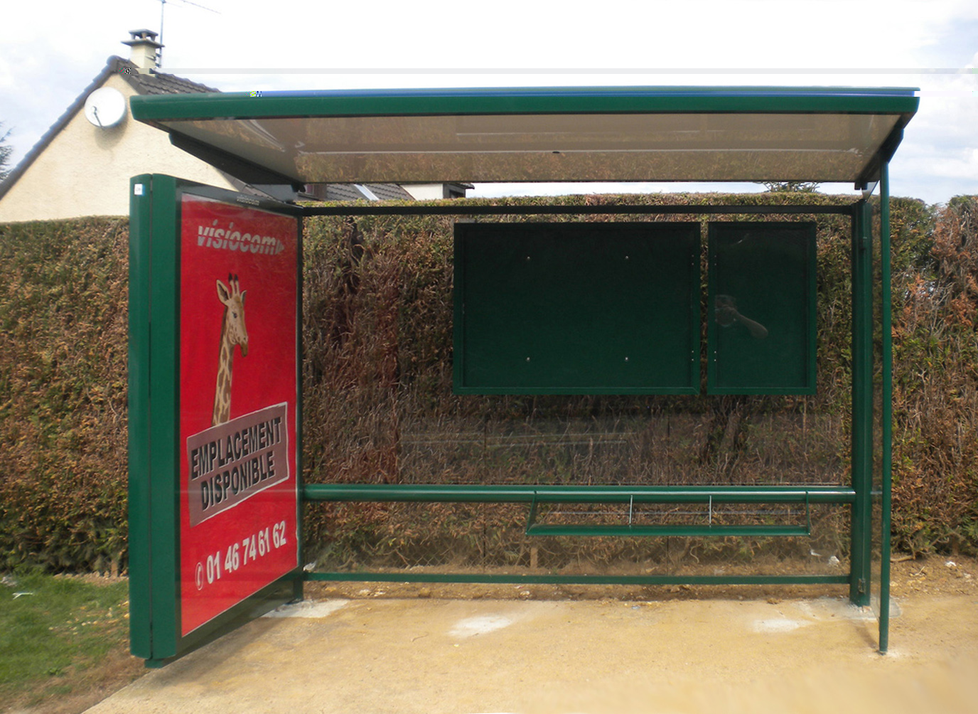Abri bus lythe / structure en acier et aluminium / bardage en verre securit / avec banquette / 300 x 157 cm_1