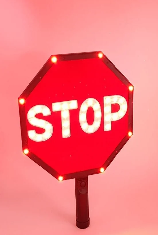 Panneau STOP lumineux sorties Ecoles_1