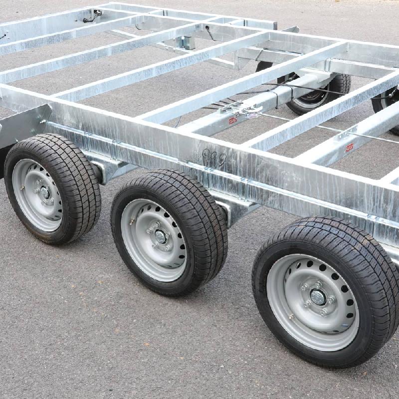 TH 6m60 x 2m44 version basse 3 x essieu 1800kg_1