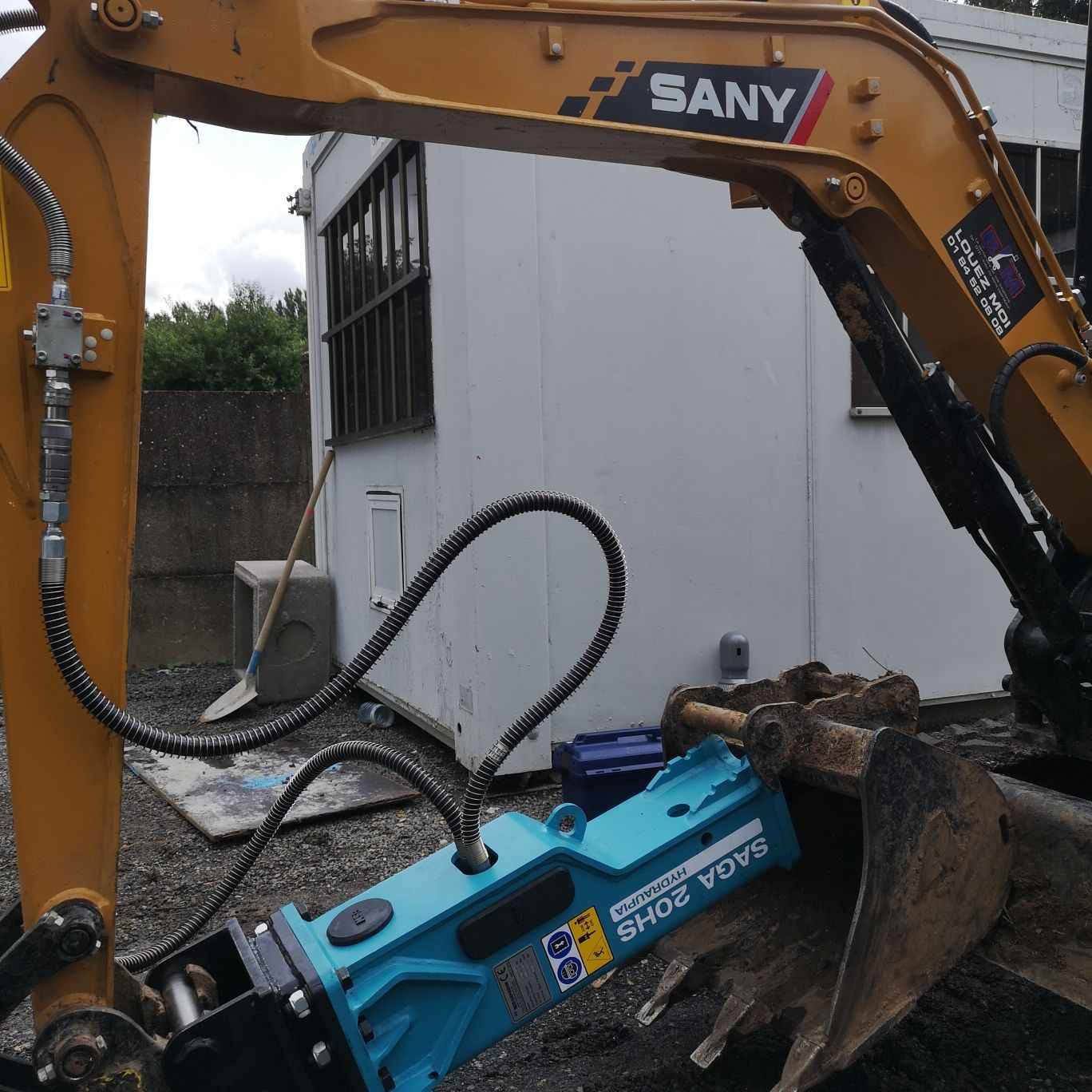 Marteau brh fiable et performant pour pelles de 1 à 3 tonnes