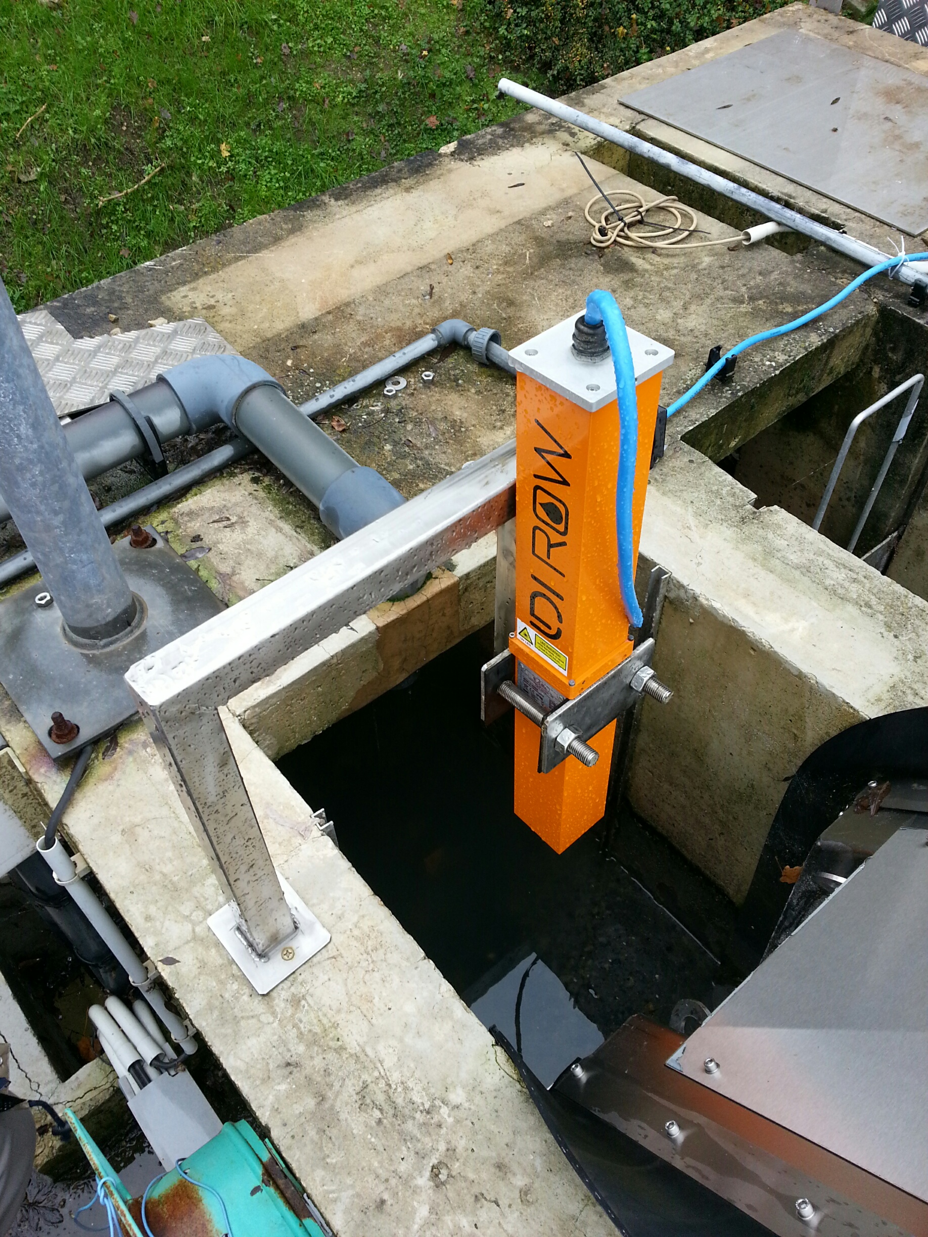 Détecteur LDI ROW - Capteur autonome sans contact pour hydrocarbures sur eau_1