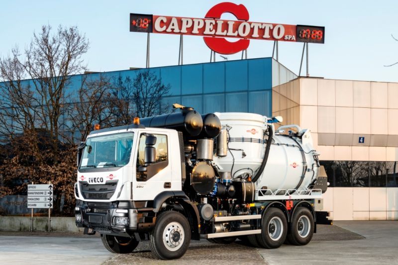 Hydrocureur Cap-BORA avec pompe à vide à lobes puissante