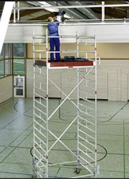 Échafaudage roulant stable et confortable pour travaux en hauteur
