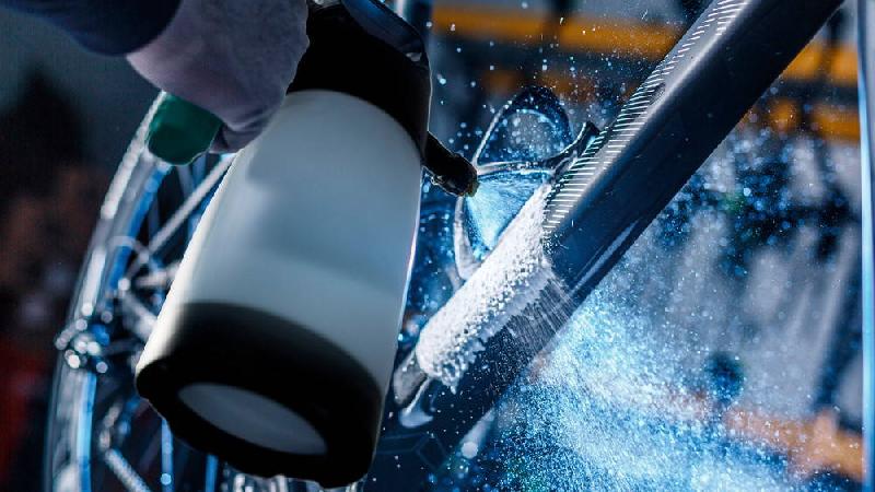 Pulvérisateur IK Foam Pro 2 - agents moussants_1