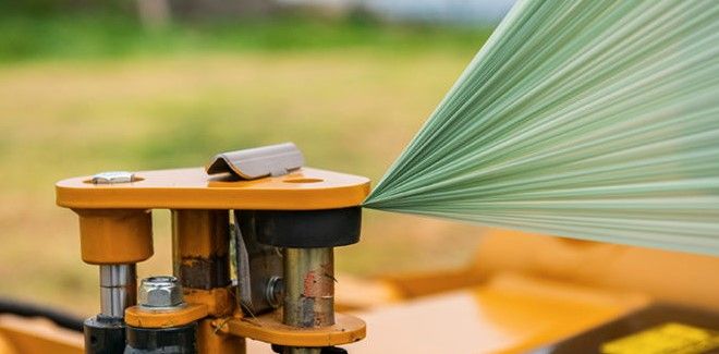 Machine agricole Tanco série S pour enrubannage et empilement des balles