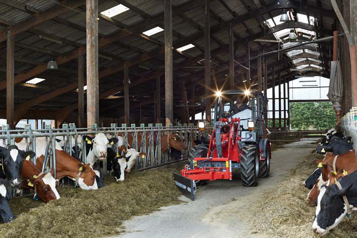 Pousseur de fourrage hydraulique - weidemann gmbh_1