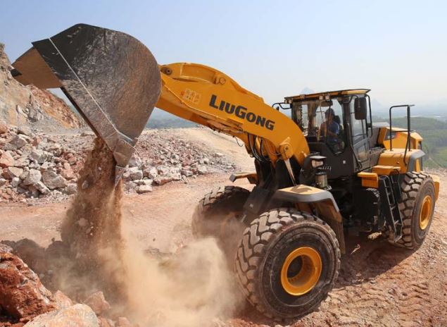 Chargeuse sur pneus pour les travaux les plus difficiles et les plus pénibles - Liugong 890H_1