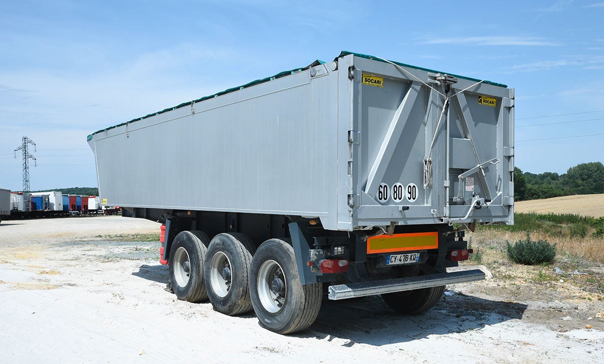 Benne TP aluminium lisse Socari - Volume 23 m3 à 30 m3 - Châssis et carrosserie performants_1