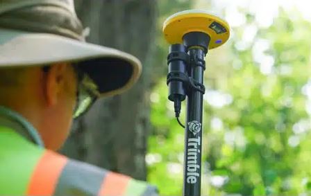 Récepteur GNSS Trimble DA2 - léger, pratique et précision centimétrique_1