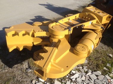 Broyeur à béton hydraulique - outil à changement de mâchoires pour pelles 20/25 t - 2300 kg - rotation hydraulique 360°_1