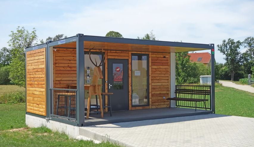 Bungalow modulaire 20 pieds avec bardage en bois pour espace extérieur