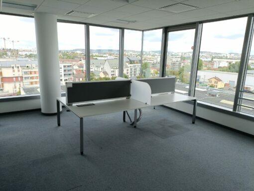 Bureau Bench 4 positions - Steelcase d'occasion - cloisons séparatrices - 320x164x74 cm - collaboration et intimité_1