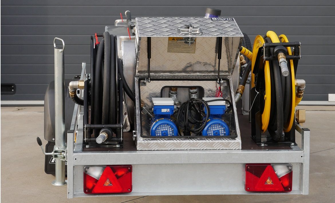 Remorque de transport d'huile 250L + 350L_1