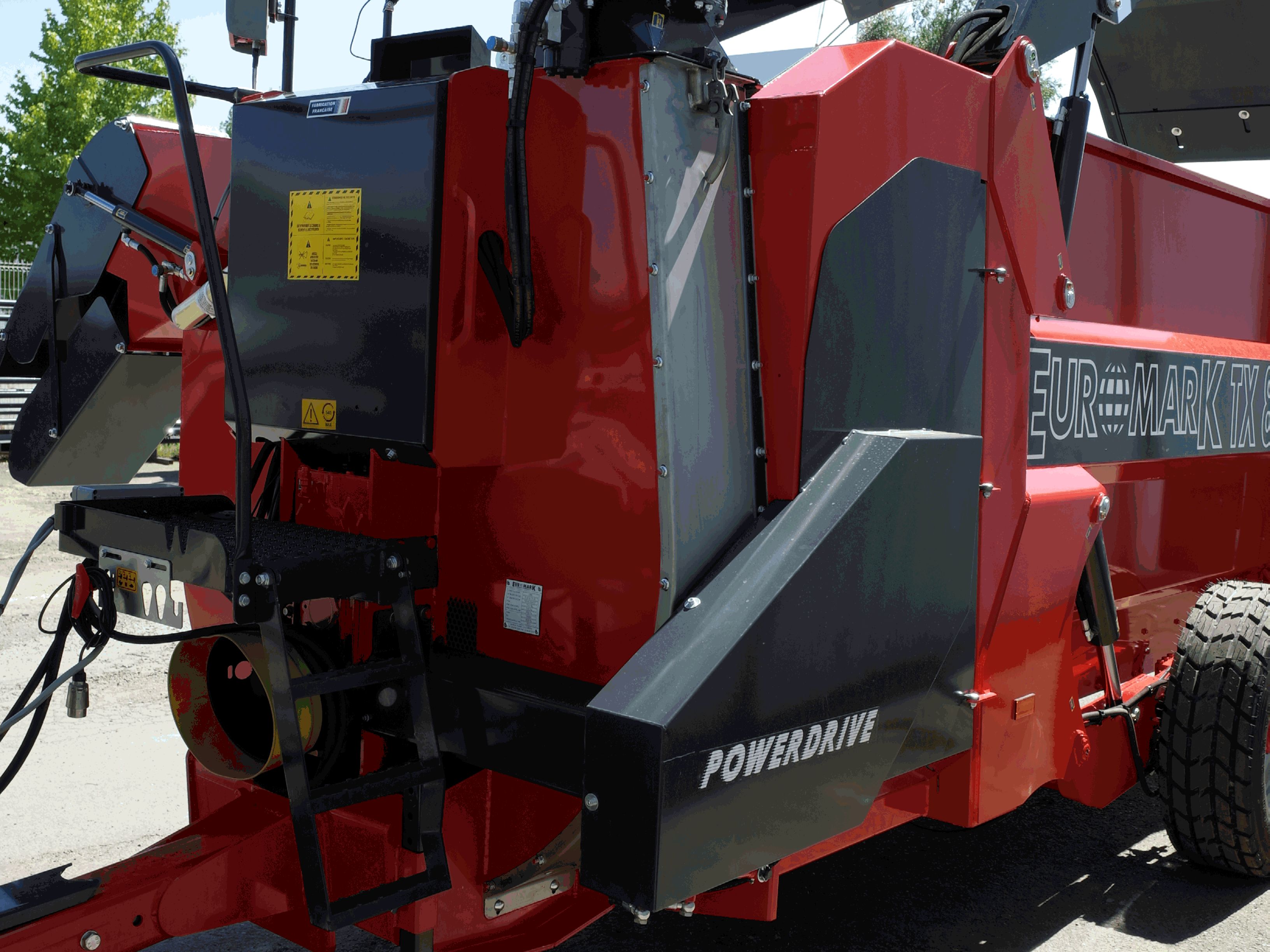 Tx89xl - désileuse pailleuse - euromark - capacité utile allant de 4m³ à 8m³_1